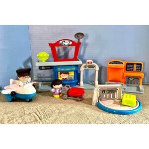 12 Pc Play Go Toys The Busy Airport 11+ Songs, sounds & Phases airplane